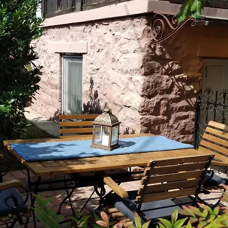 Siraly Haz Apartment Revfulop