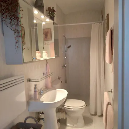 Siraly Haz Apartment