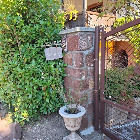 Siraly Haz Apartment