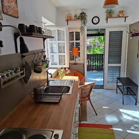 Siraly Haz Διαμέρισμα Révfülöp