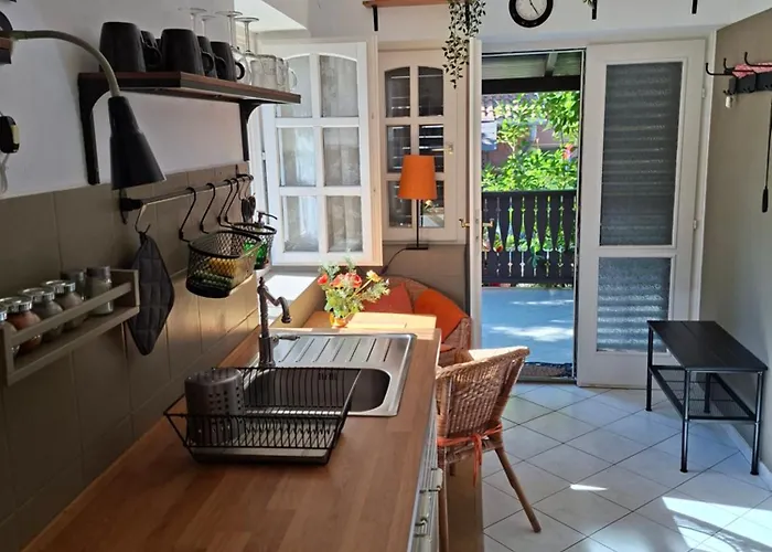 Siraly Haz Apartment Révfülöp